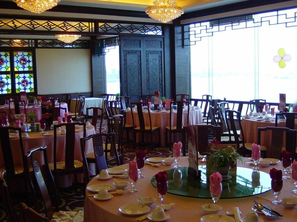 Jiang Yue Hotel Guangzhou Bagian luar foto