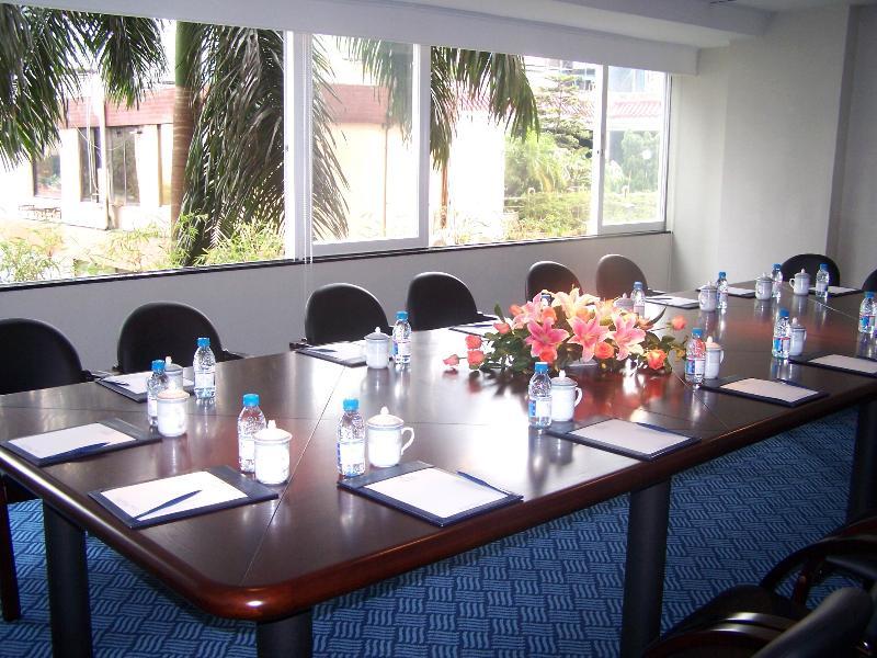 Jiang Yue Hotel Guangzhou Bagian luar foto