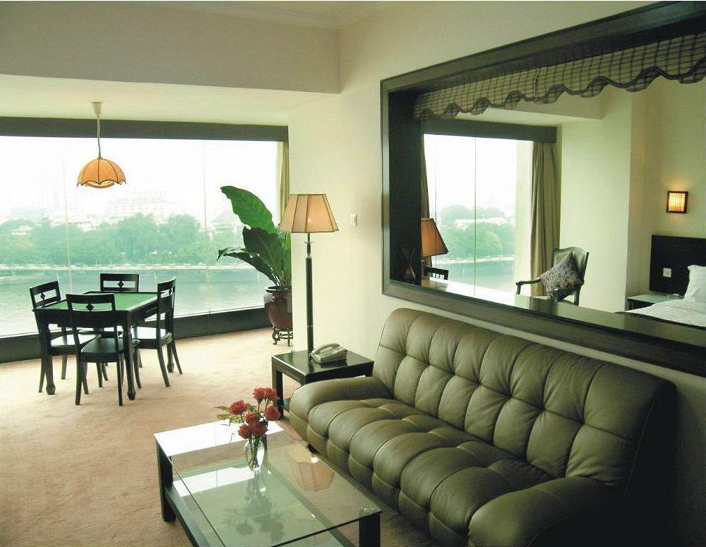 Jiang Yue Hotel Guangzhou Bagian luar foto